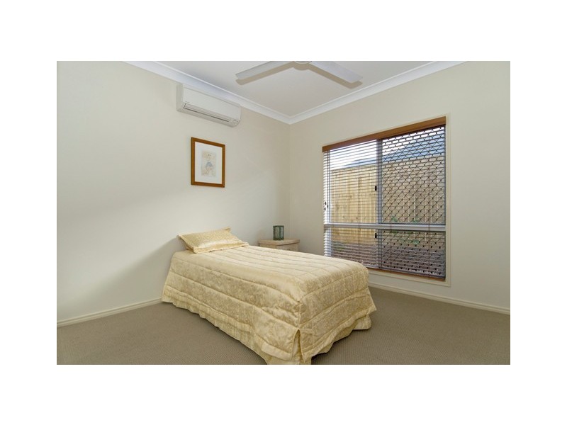114 Springbrook Avenue, Redlynch QLD 4870