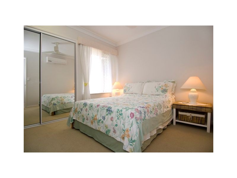 2 Stringer Close, Redlynch QLD 4870
