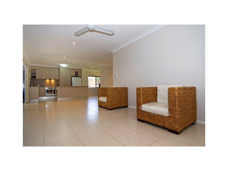 77 Walker Road, Bentley Park QLD 4869