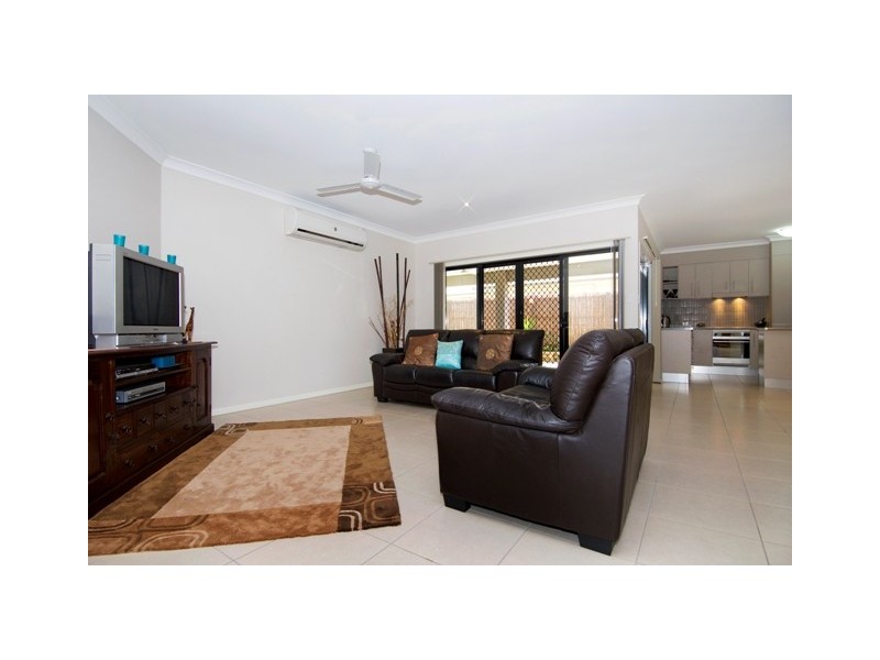 77 Walker Road, Bentley Park QLD 4869