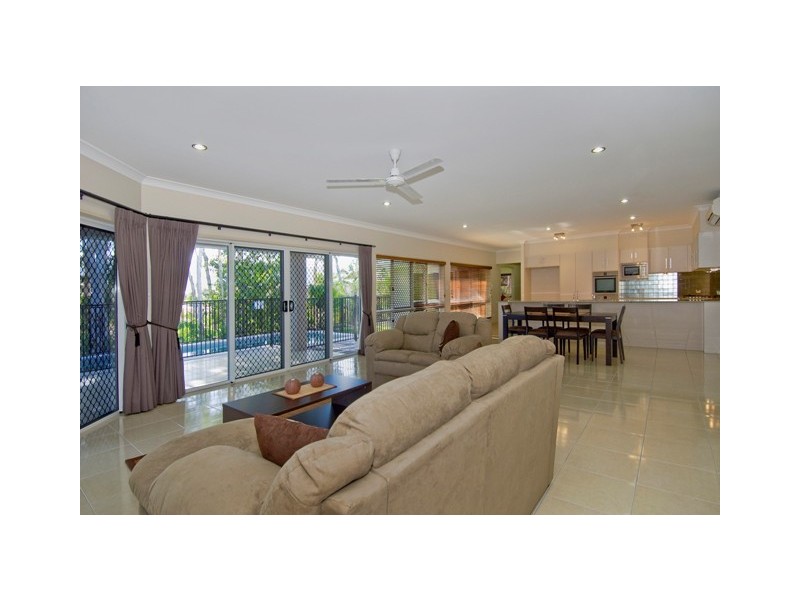 51 Propeller Court, Trinity Beach QLD 4879