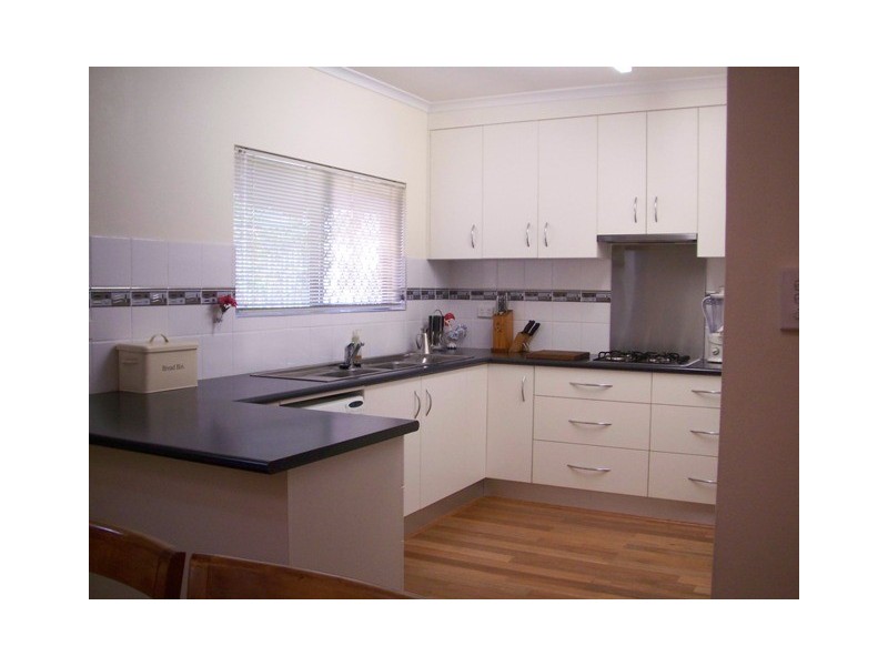 21  Carroo Street, Bayview Heights QLD 4868