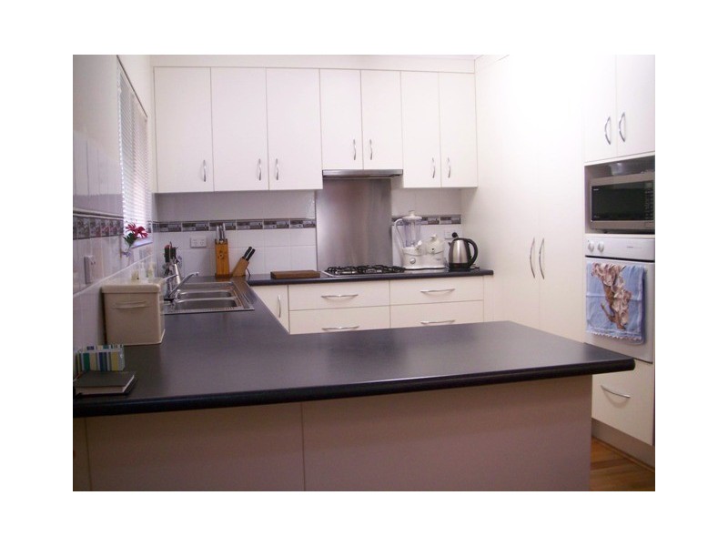 21  Carroo Street, Bayview Heights QLD 4868