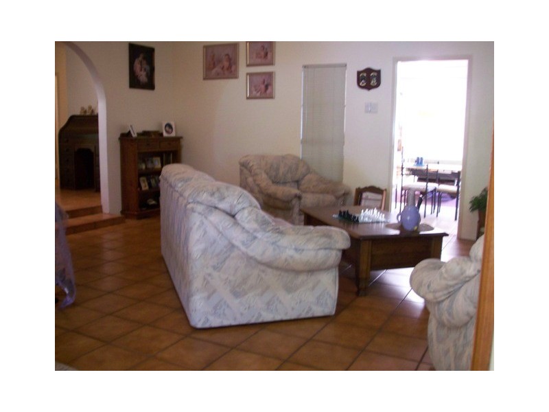 21  Carroo Street, Bayview Heights QLD 4868