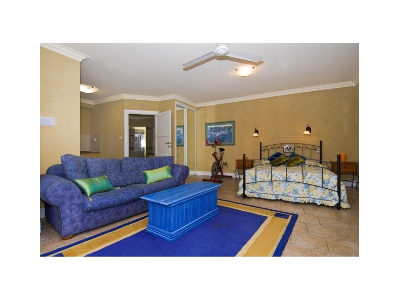 8 Knott Court, Whitfield QLD 4870
