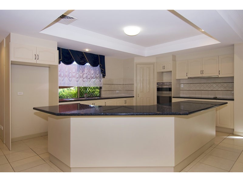 7 East Parkridge Drive, Brinsmead QLD 4870