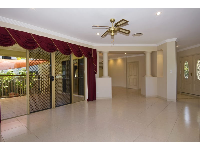 7 East Parkridge Drive, Brinsmead QLD 4870