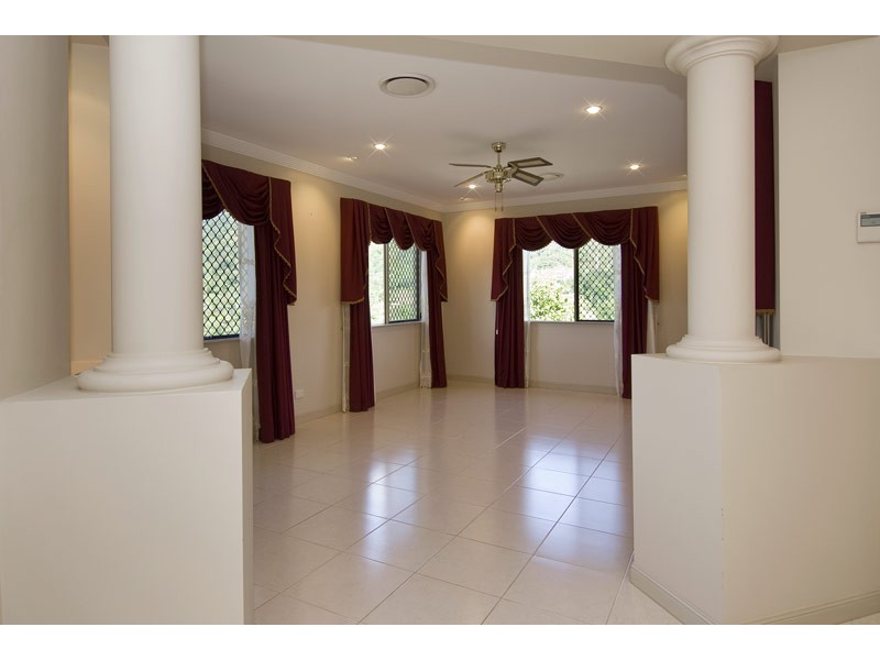 7 East Parkridge Drive, Brinsmead QLD 4870