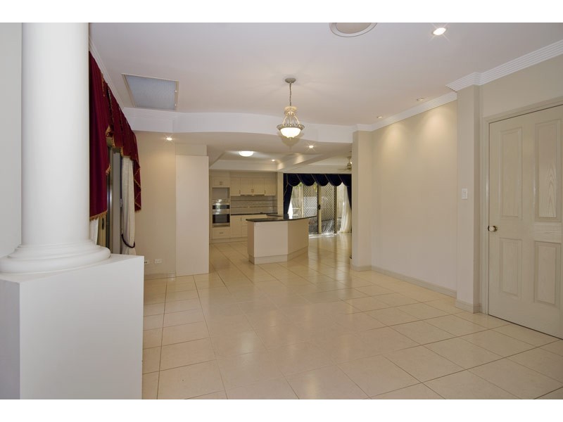 7 East Parkridge Drive, Brinsmead QLD 4870