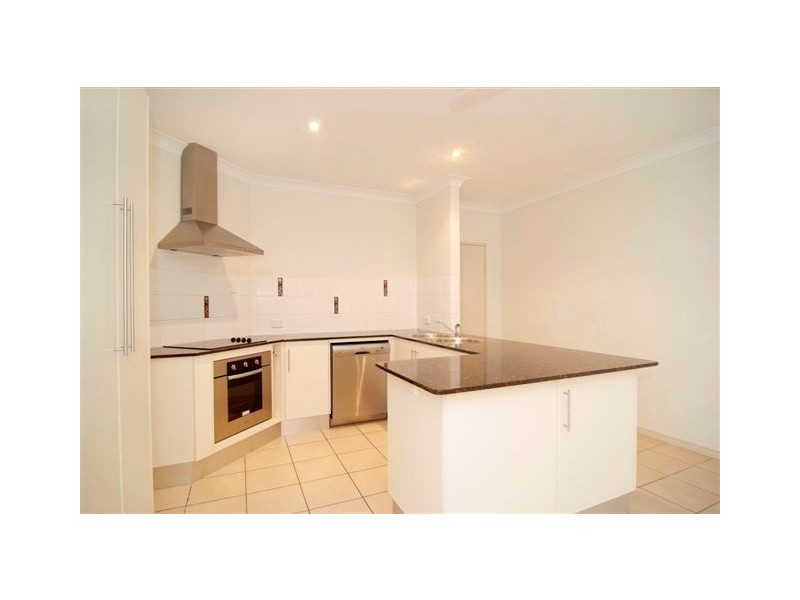 3/72 Digger Street, Cairns North QLD 4870