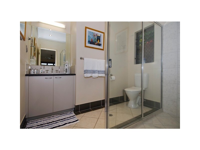 9 Senate Street, Bentley Park QLD 4869
