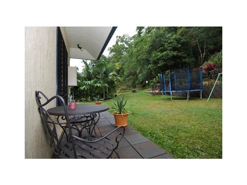 9 Senate Street, Bentley Park QLD 4869