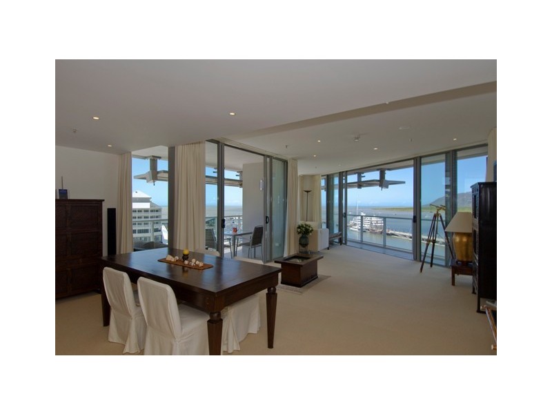 1 Marlin Parade, Cairns City QLD 4870
