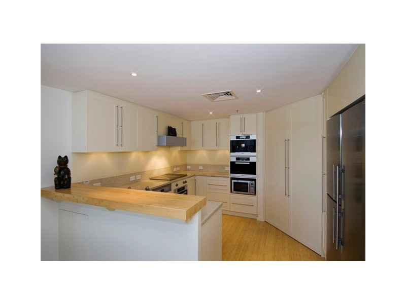 1 Marlin Parade, Cairns City QLD 4870