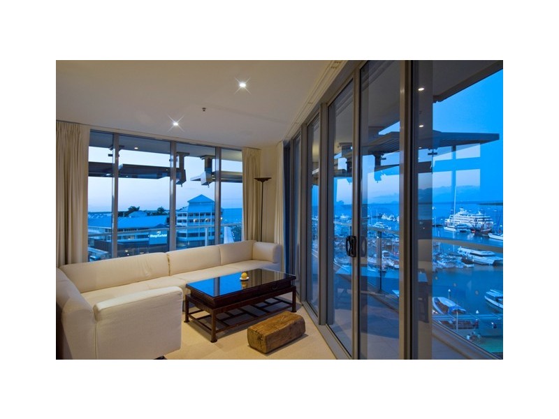 1 Marlin Parade, Cairns City QLD 4870