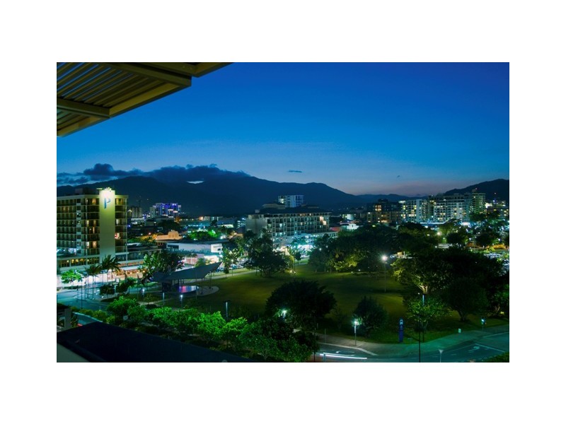 1 Marlin Parade, Cairns City QLD 4870