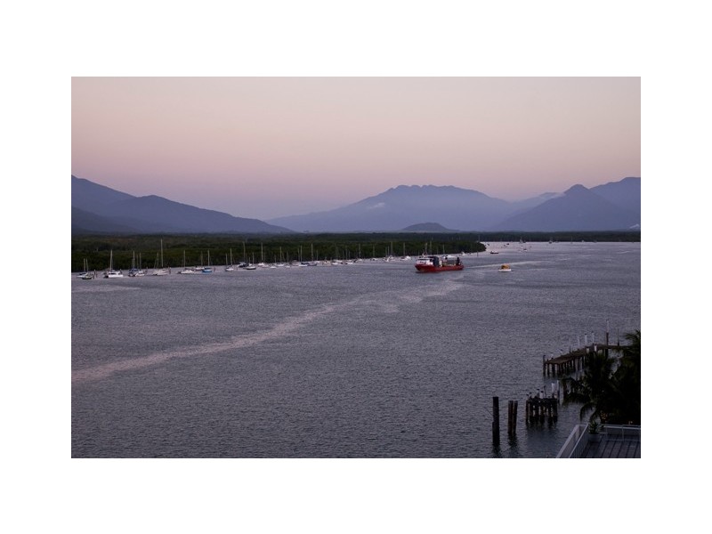 1 Marlin Parade, Cairns City QLD 4870