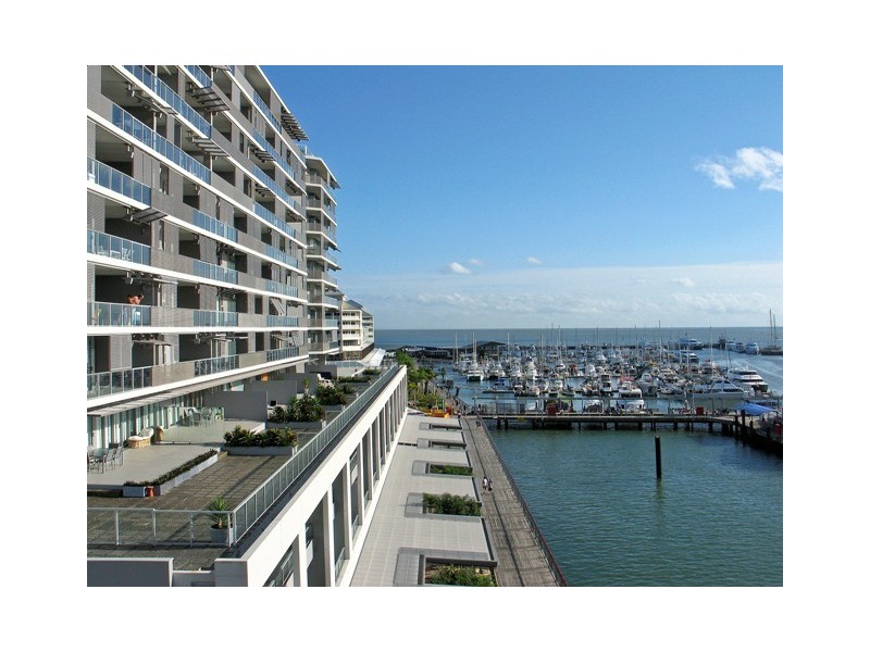 1 Marlin Parade, Cairns City QLD 4870