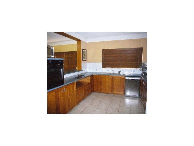 26 Park Street, Bayview Heights QLD 4868