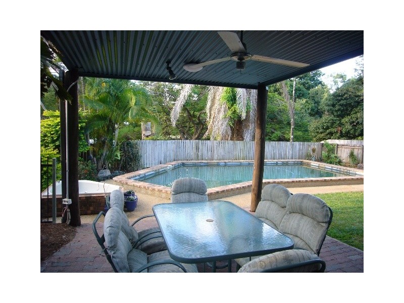 26 Park Street, Bayview Heights QLD 4868