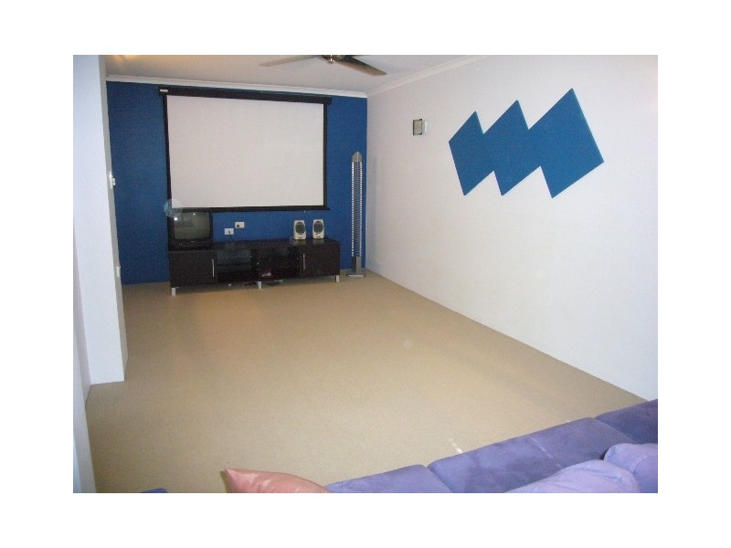 26 Park Street, Bayview Heights QLD 4868