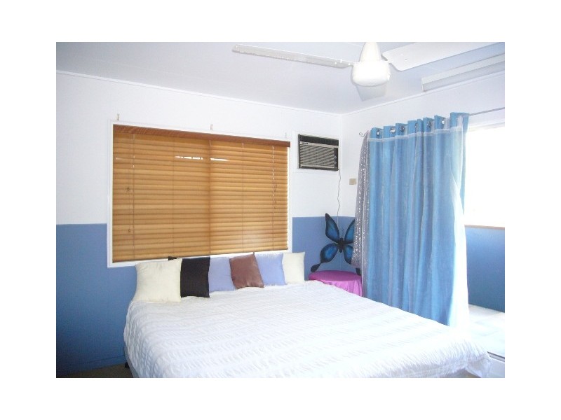 26 Park Street, Bayview Heights QLD 4868