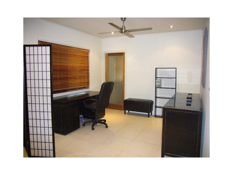 26 Park Street, Bayview Heights QLD 4868