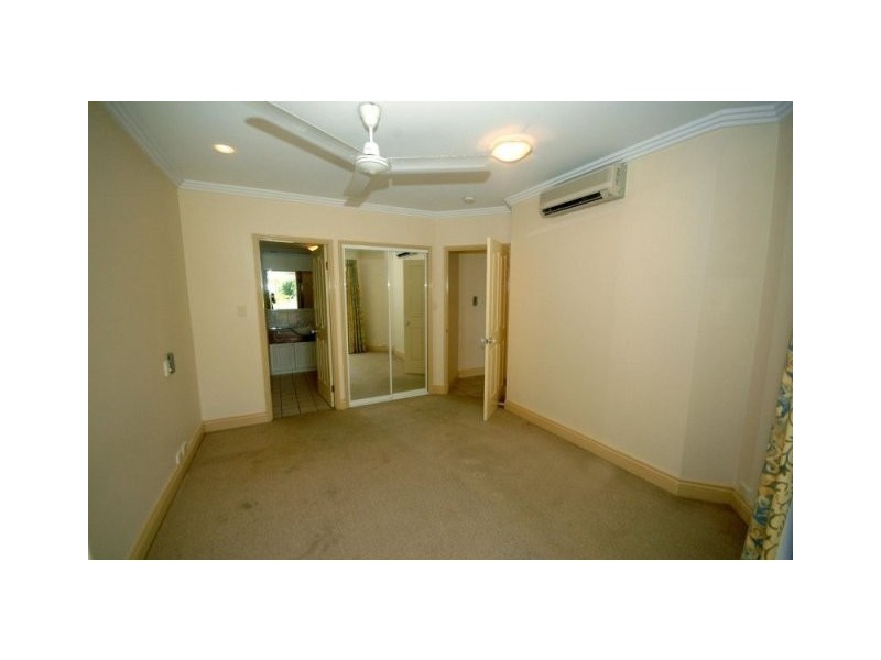 8/72  Kowinka Street, White Rock QLD 4868