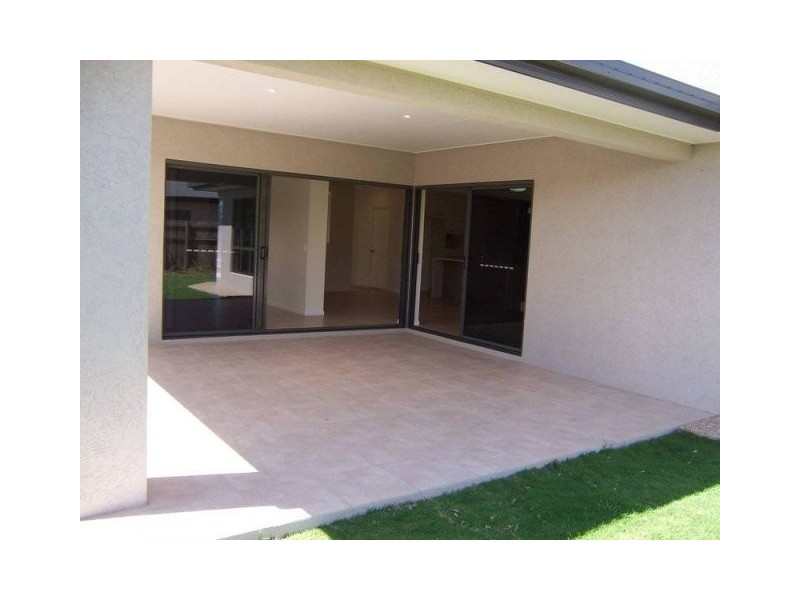 34 Hockey Avenue, Smithfield QLD 4878