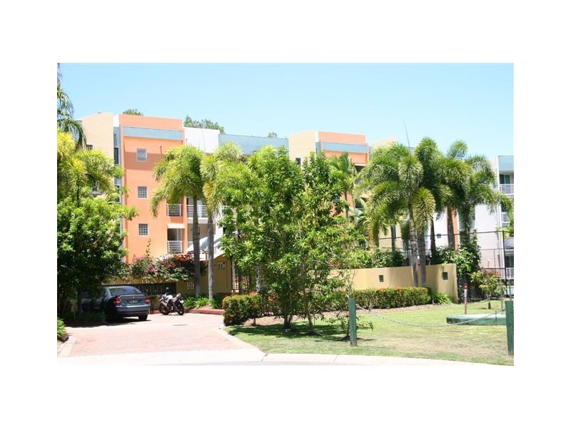 11/2 Deauville Close, Yorkeys Knob QLD 4878