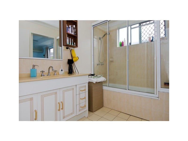 105  Barnard Drive, Mount Sheridan QLD 4868