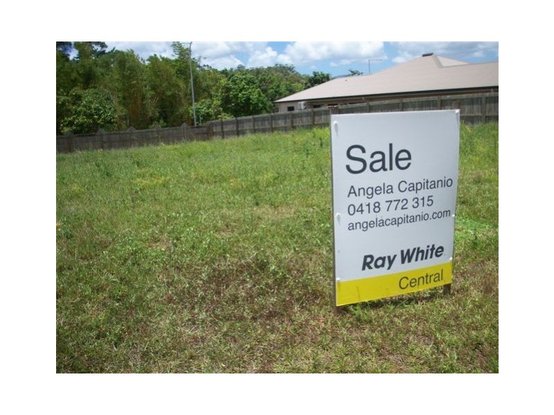 6 De Roma Close, Kanimbla QLD 4870