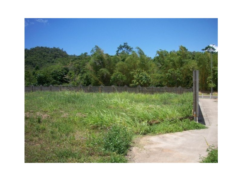 6 De Roma Close, Kanimbla QLD 4870