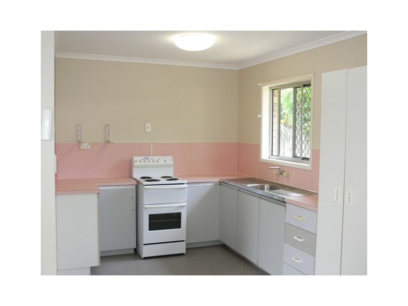 36 Long Street, Mooroobool QLD 4870