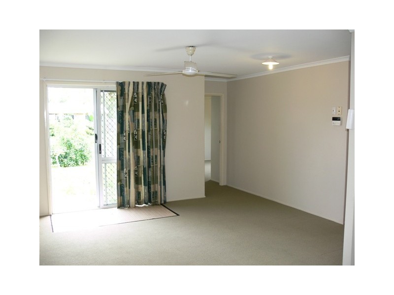 36 Long Street, Mooroobool QLD 4870