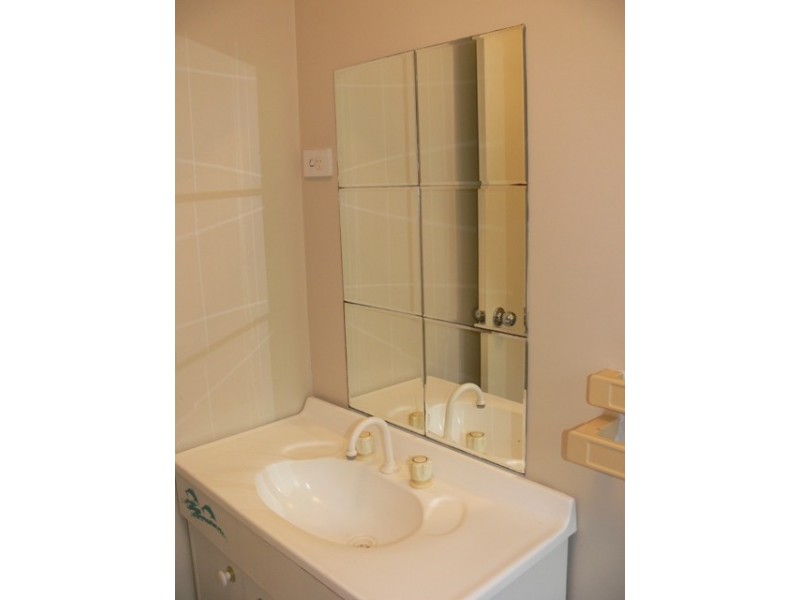 36 Long Street, Mooroobool QLD 4870