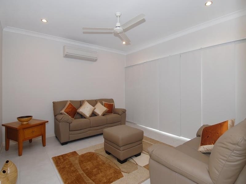 Bentley Park QLD 4869