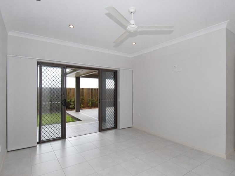 Bentley Park QLD 4869