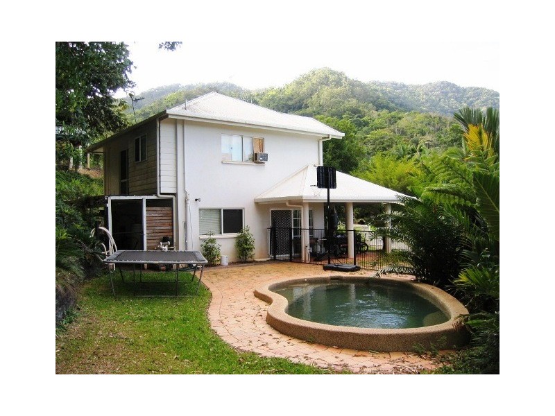 101 Mansfield Street, Earlville QLD 4870