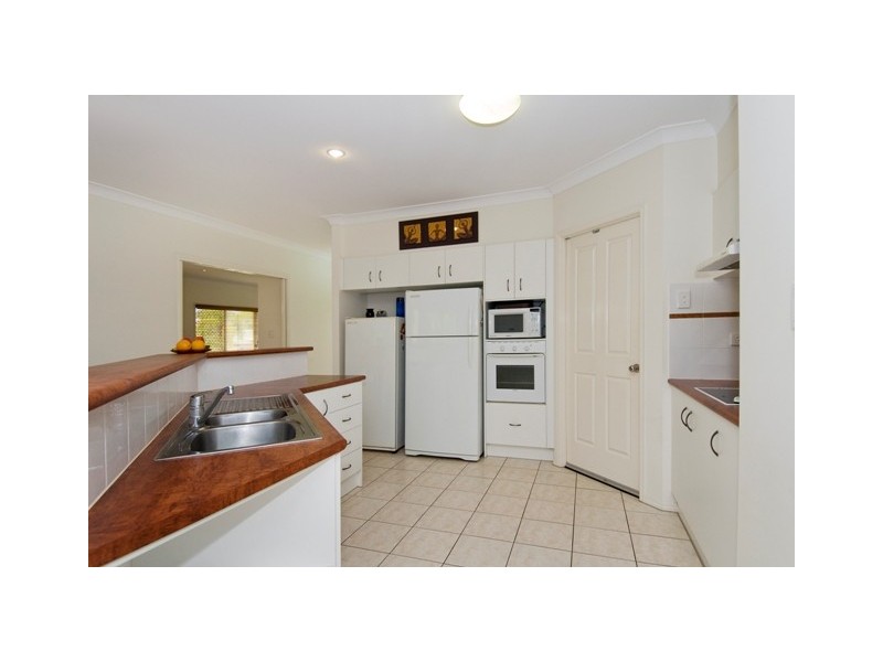 7 Cyperus Drive, Redlynch QLD 4870