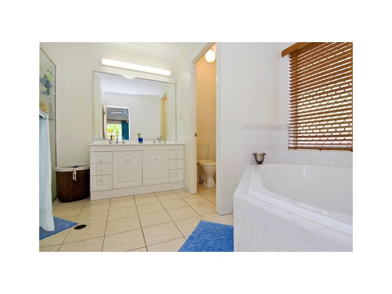 7 Cyperus Drive, Redlynch QLD 4870