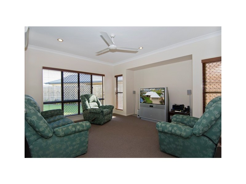 80 Norfolk Circuit, Redlynch QLD 4870