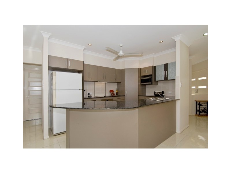 80 Norfolk Circuit, Redlynch QLD 4870