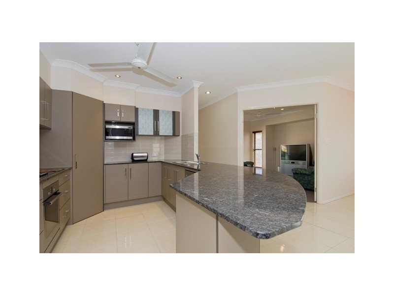 80 Norfolk Circuit, Redlynch QLD 4870