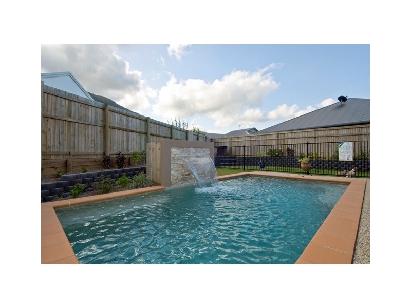 80 Norfolk Circuit, Redlynch QLD 4870