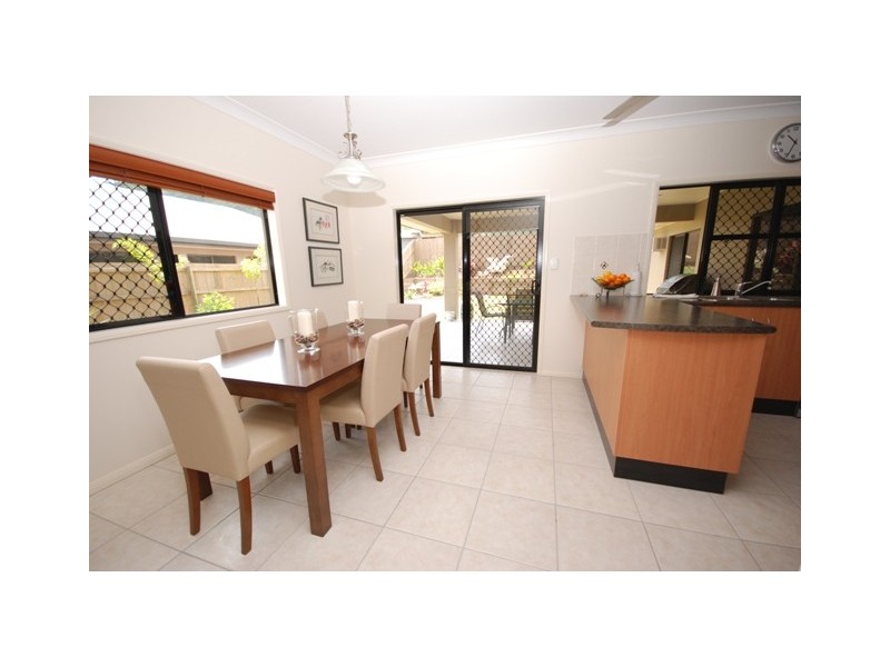 9  Huntley Crescent, Redlynch QLD 4870