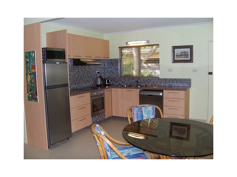 20 Best Street, Yorkeys Knob QLD 4878