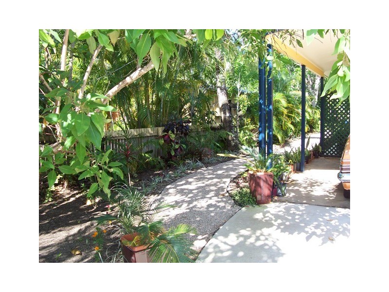 20 Best Street, Yorkeys Knob QLD 4878