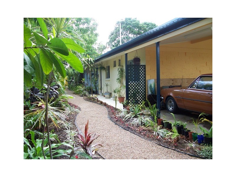 20 Best Street, Yorkeys Knob QLD 4878