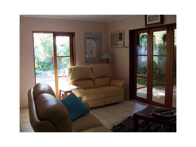 20 Best Street, Yorkeys Knob QLD 4878
